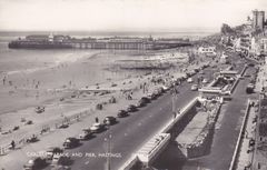 Carlisle Parade and The Pier, Hastings. - 5398454186